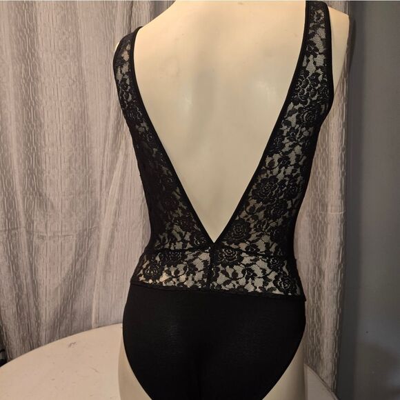 Elegant Black Lace Chemise Set Of 2 - Picture 10 of 13